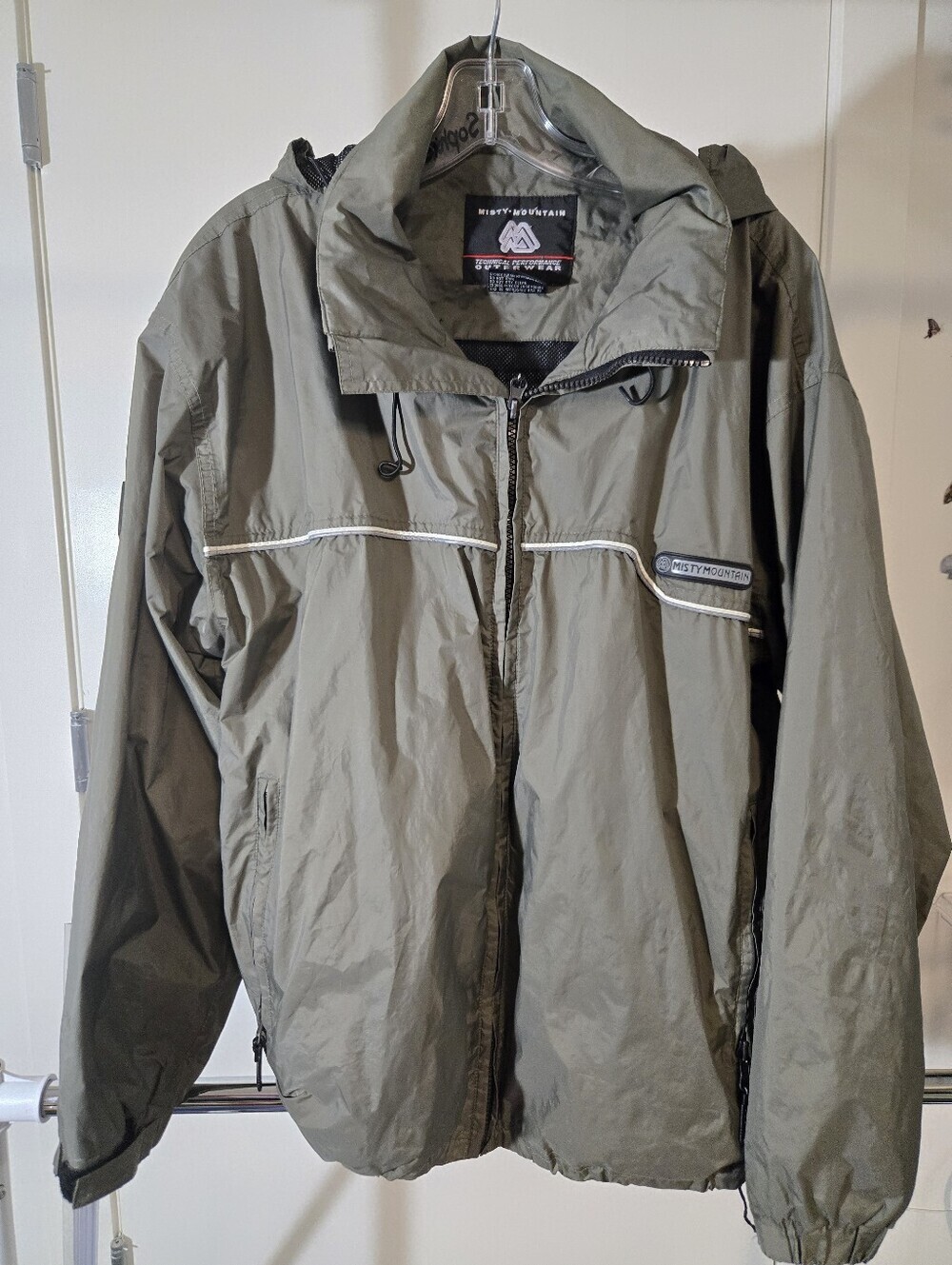Misty Mountain Technical Performance Jacket - Picture 2 of 5